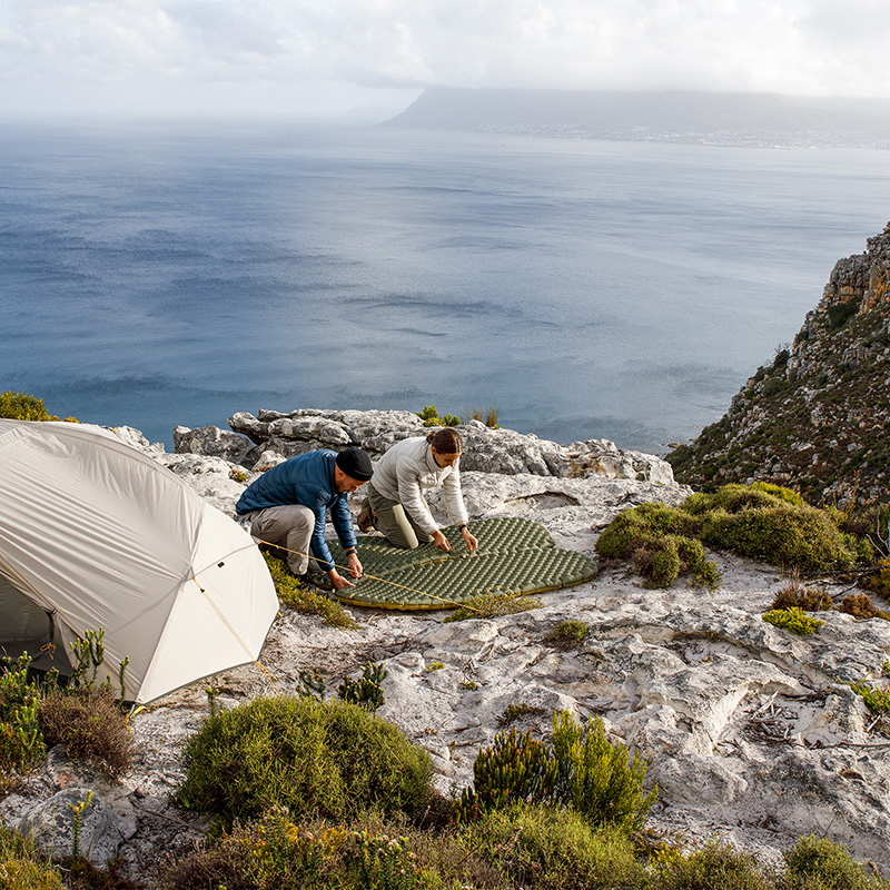 Naturehike ultraľahká nafukovacia karimatka R3.5 múmie - šedá